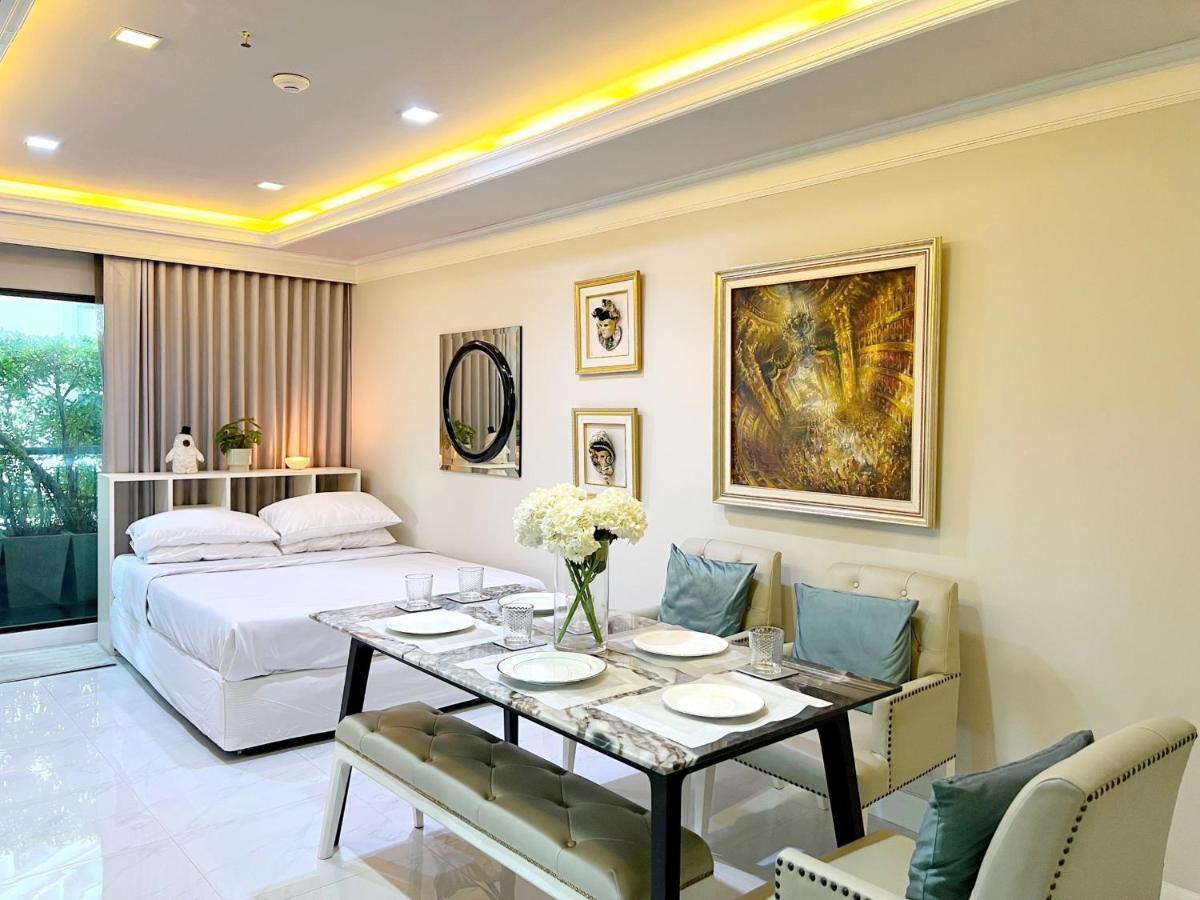 Grand Diamond Condominium Бангкок Екстер'єр фото