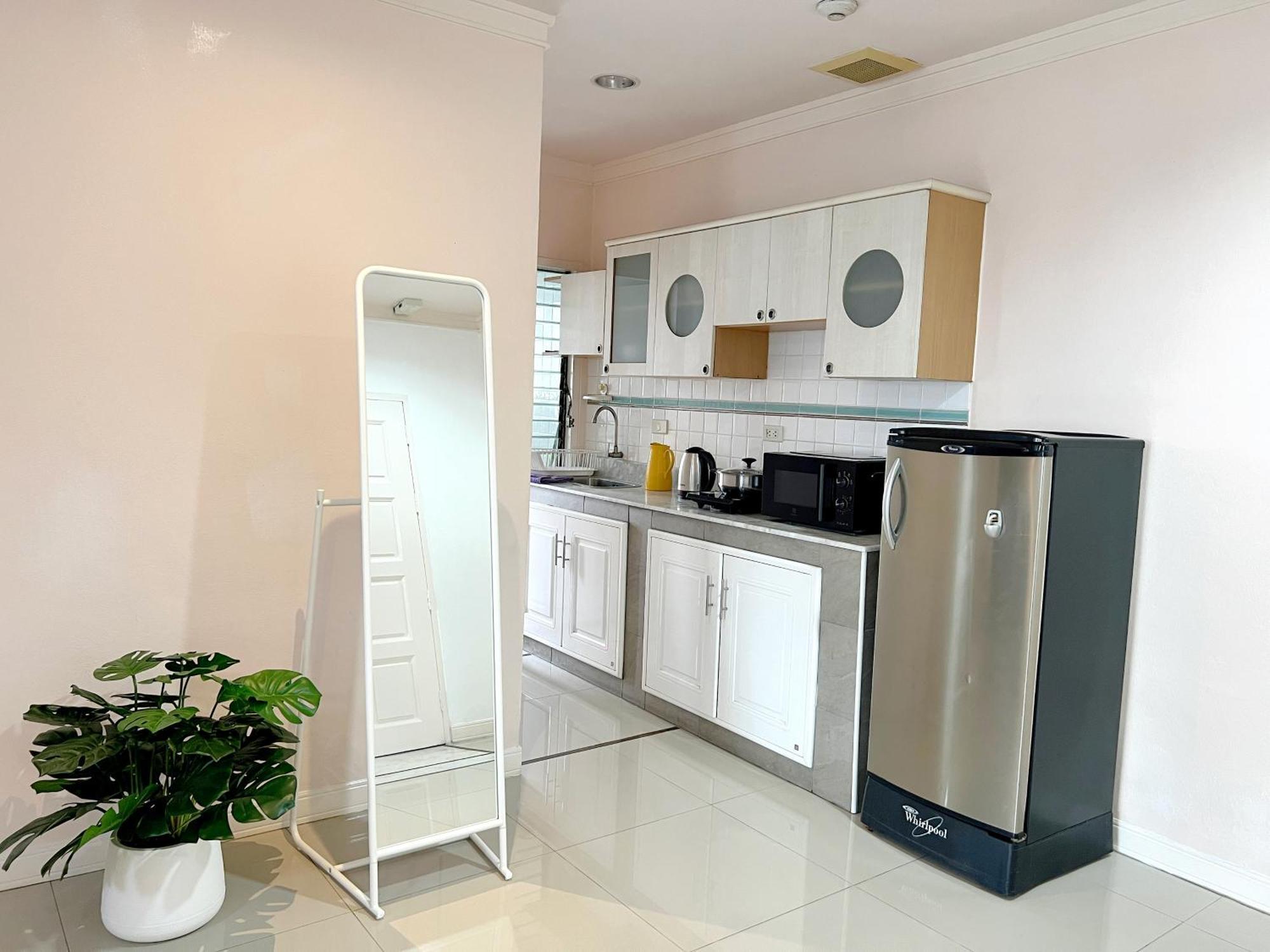 Grand Diamond Condominium Бангкок Екстер'єр фото