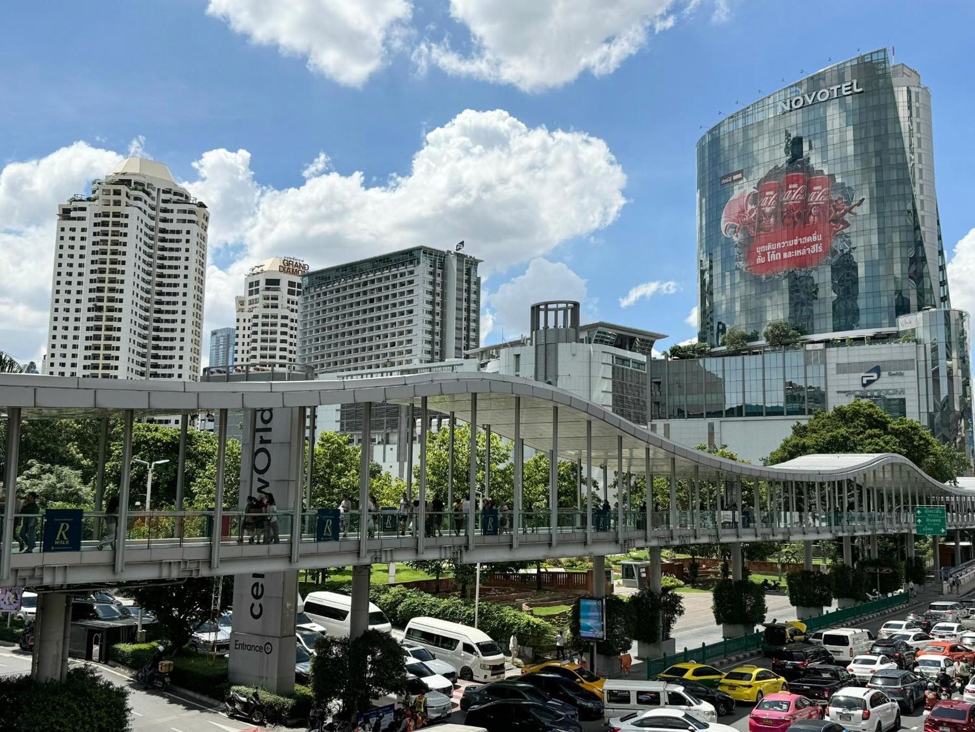 Grand Diamond Condominium Бангкок Екстер'єр фото